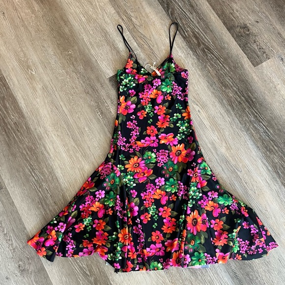 NWT Amen Fluo Floral midi dress as seen on Hailey Bieber - Picture 11 of 11